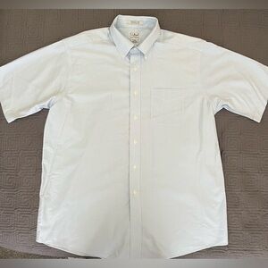 L.L. Bean Men's Sky Blue Short Sleeve Dress Shirt